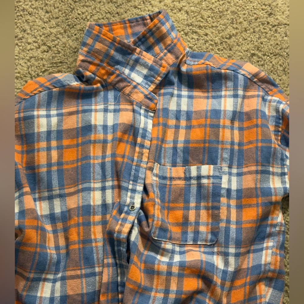 Cropped Plaid Button-Up Shirt in Blue and Orange.